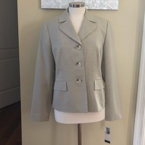 Jones Studio Separates - 3 Button Blazer - Beige